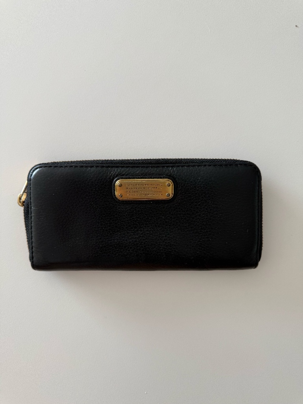 Marc by Marc Jacobs | Classic Q Slim Zip Around Wallet | Black
